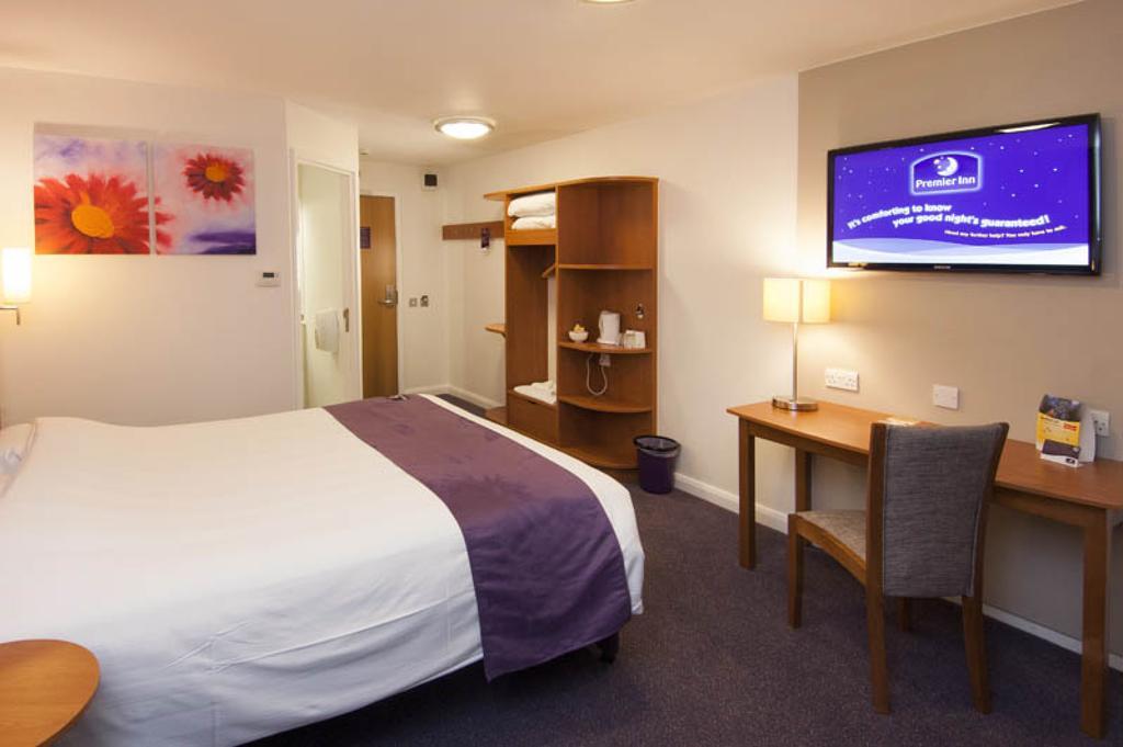 Premier Inn Castleford - Xscape, M62, Jct 32 Buitenkant foto