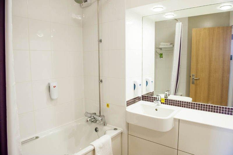 Premier Inn Castleford - Xscape, M62, Jct 32 Buitenkant foto